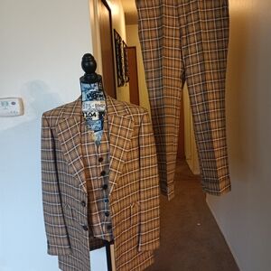 Men's Classic Checkered Blazer and Pants Set